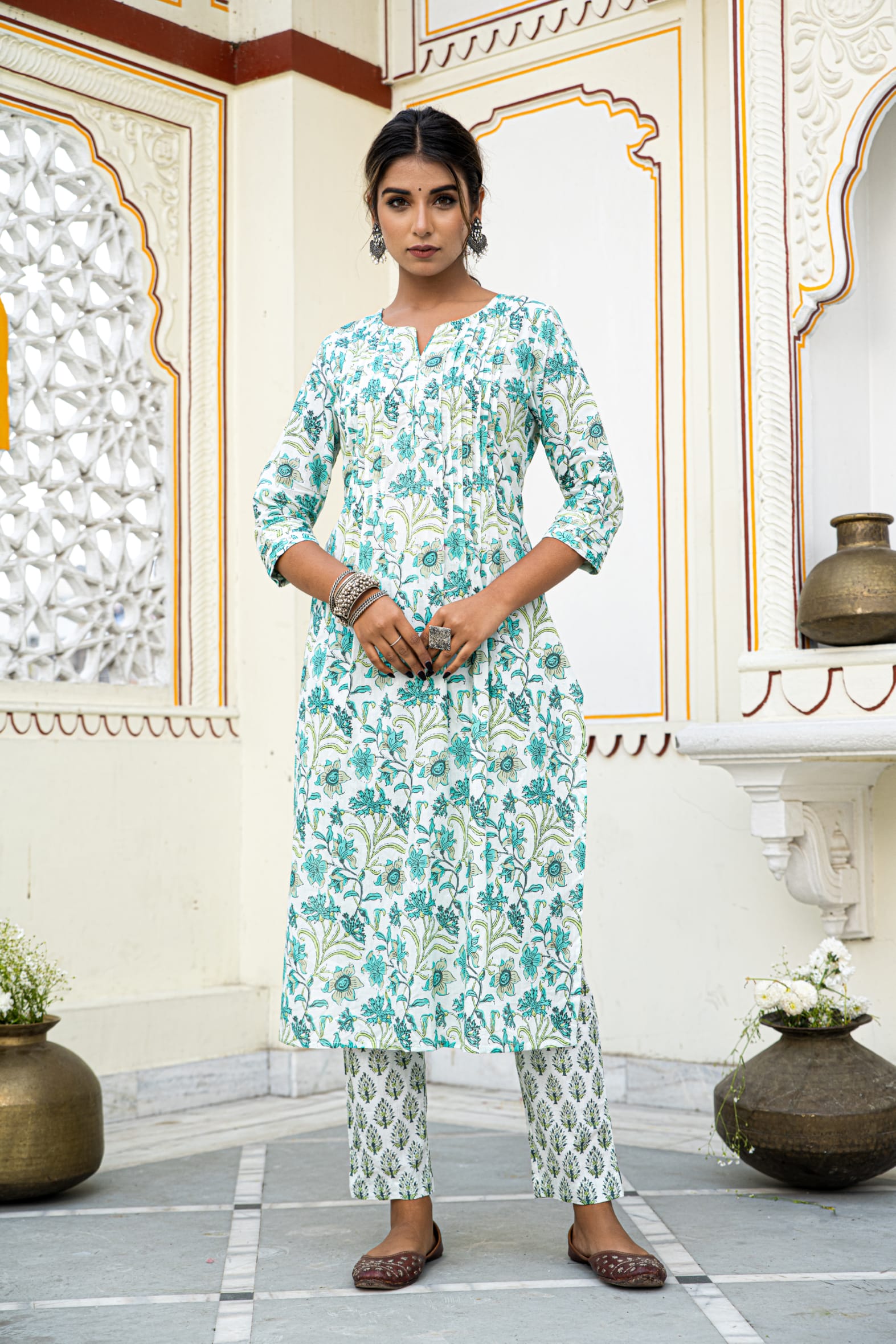 White Cotton Block Printed Kurta Pant Set With Pleats & Printed Cotton Dupatta Bada Boota