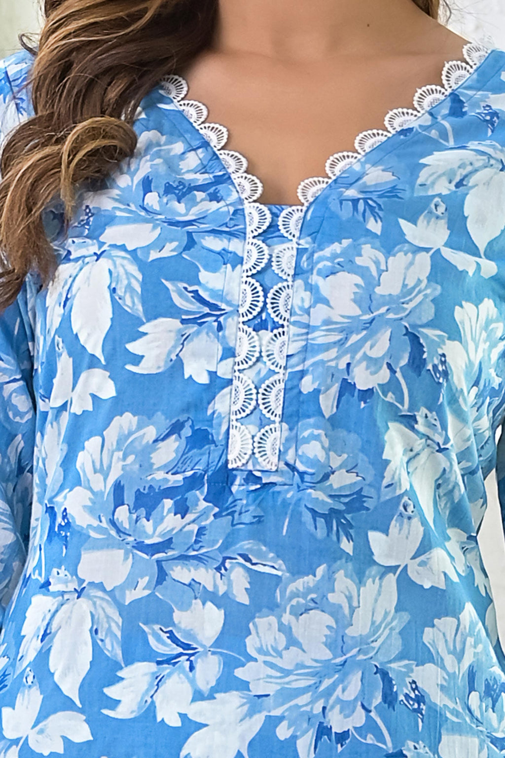 White Blue Printed Cotton Kurta with Pants - Set of 2 Bada Boota