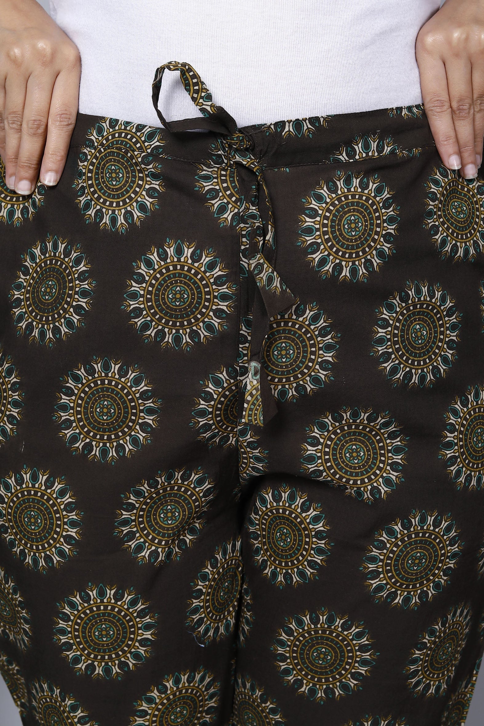 Black Cotton Printed Ankle Length Pant Bada Boota