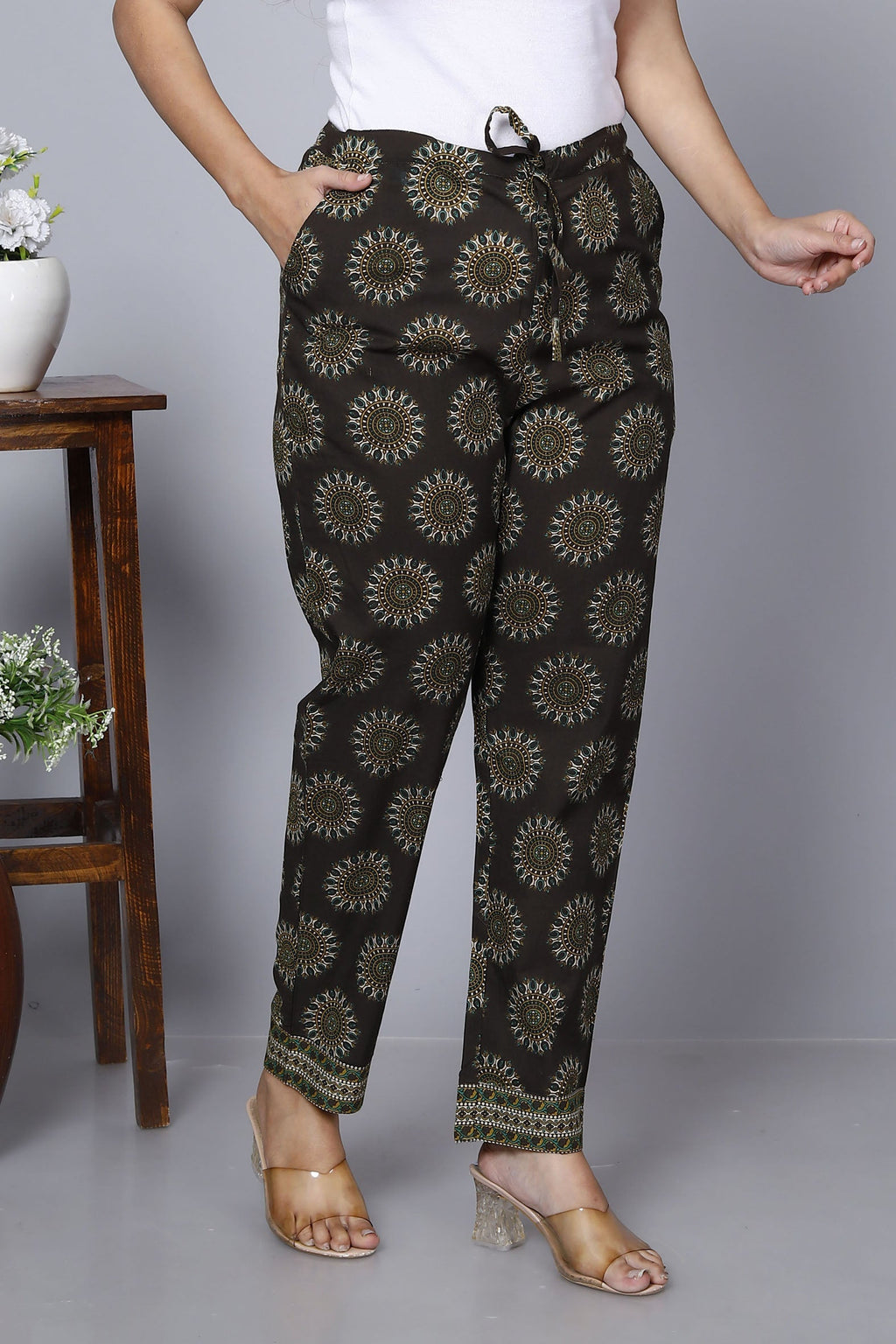 Black Cotton Printed Ankle Length Pant Bada Boota