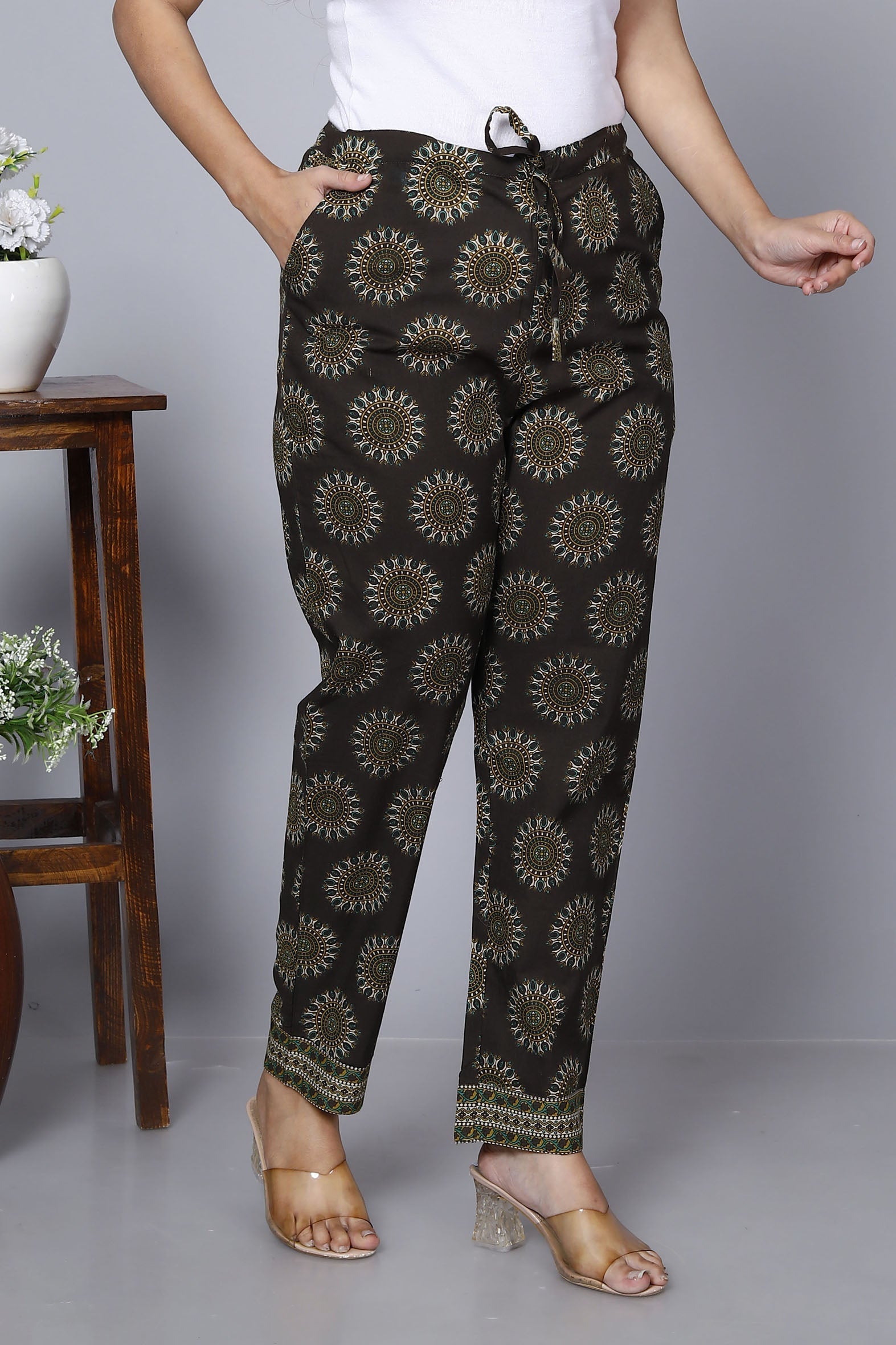 Black Cotton Printed Ankle Length Pant Bada Boota