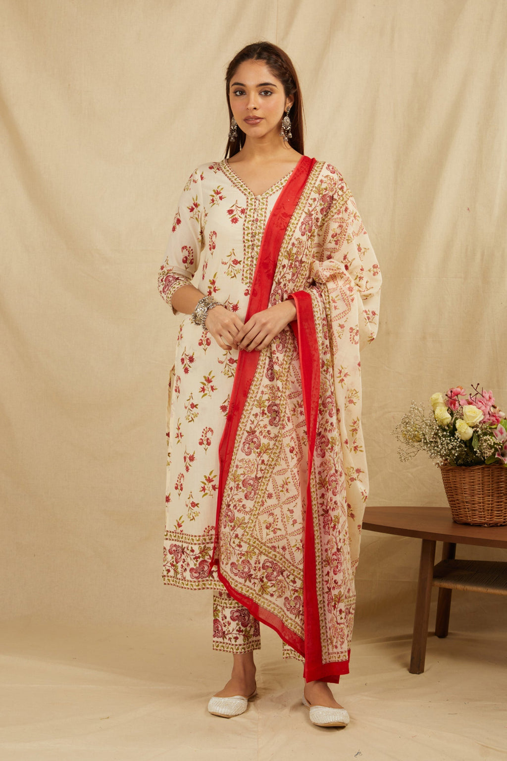 Cream Butti Printed Cotton Kurta Pant Set With Dupatta - Set of 3 Bada Boota