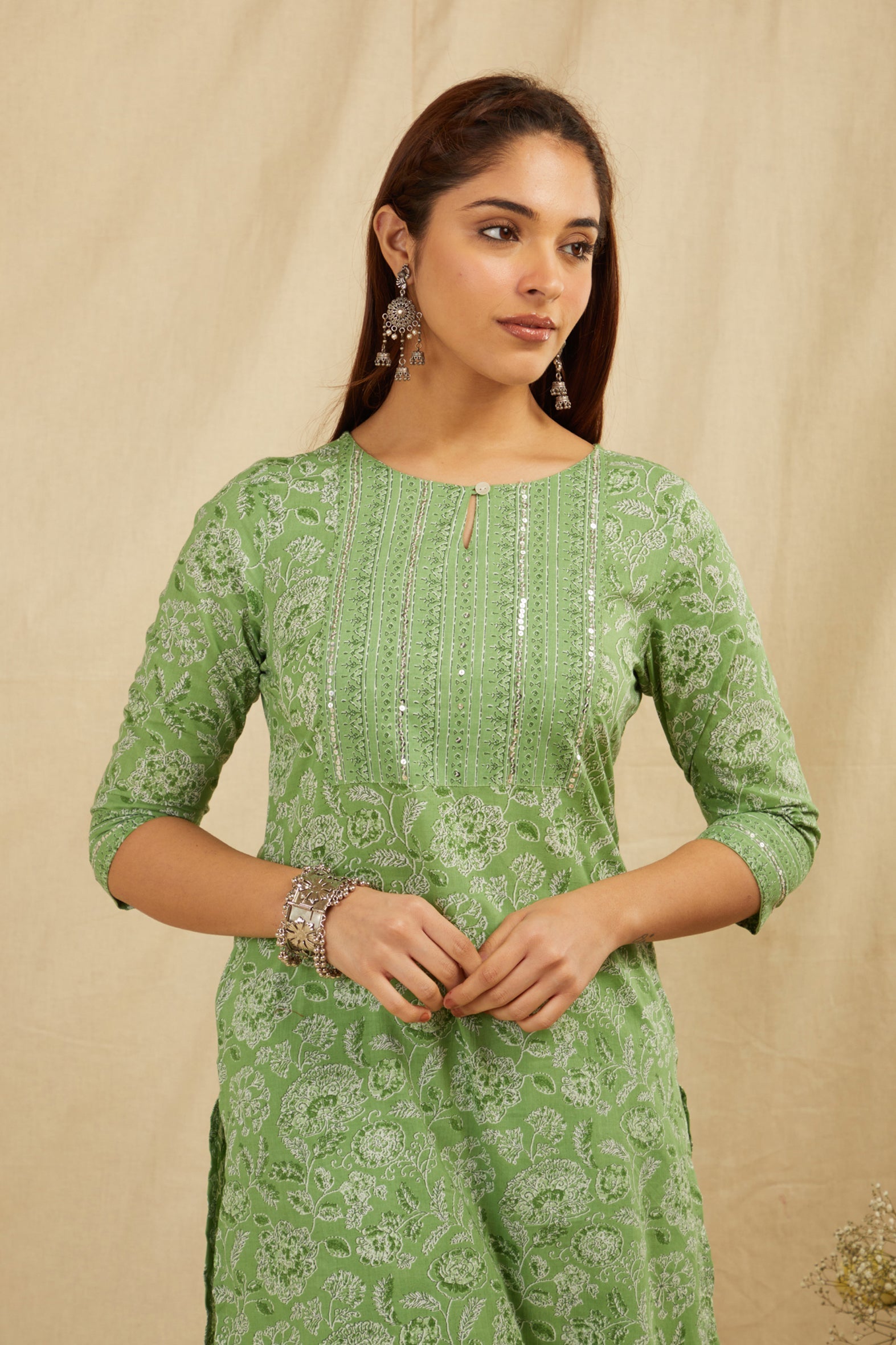 Green Straight Cotton Kurta Pant Set With Dupatta - Set of 3 Bada Boota