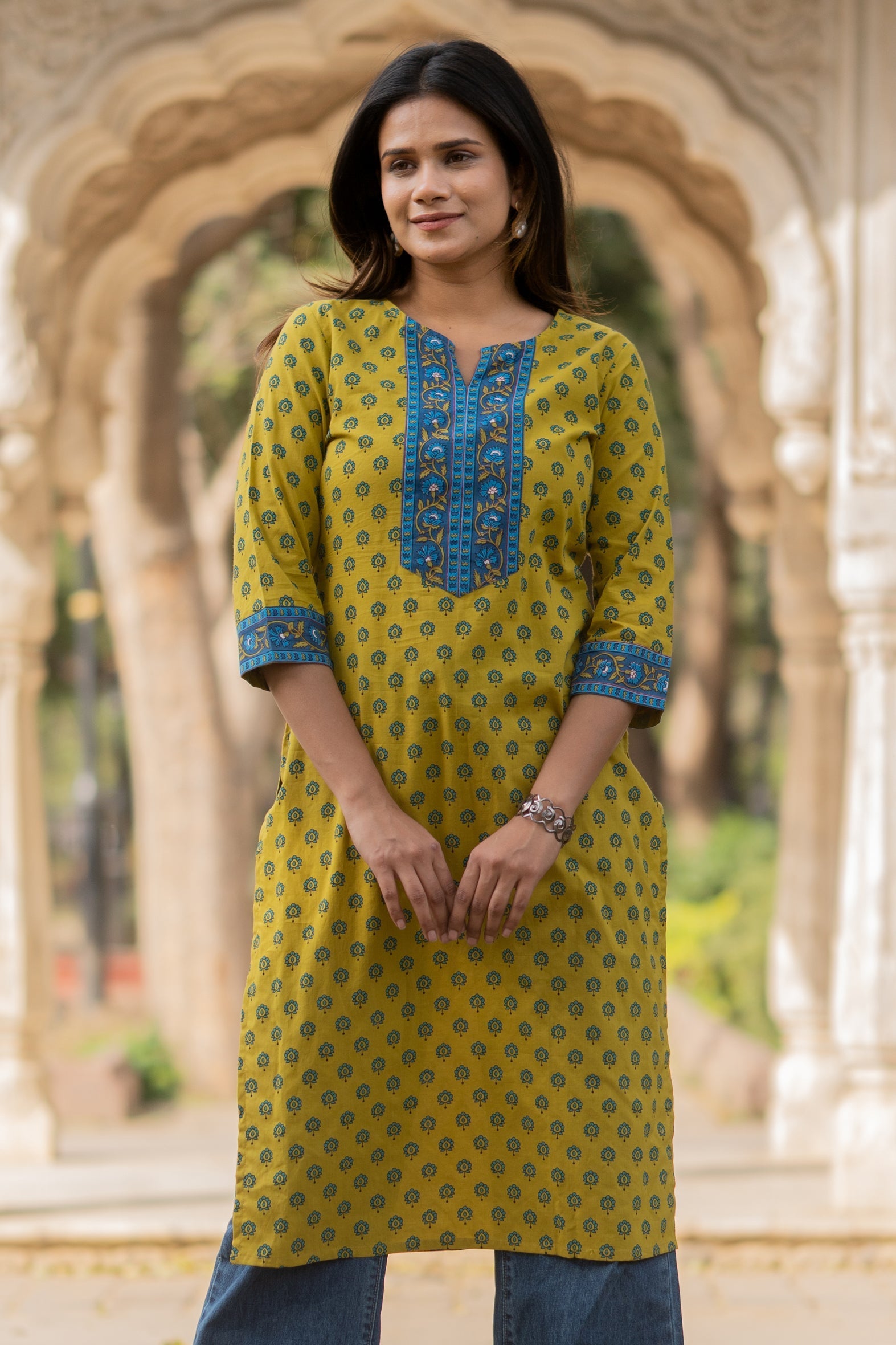 Green Barik Butti Printed Cotton Kurta Bada Boota