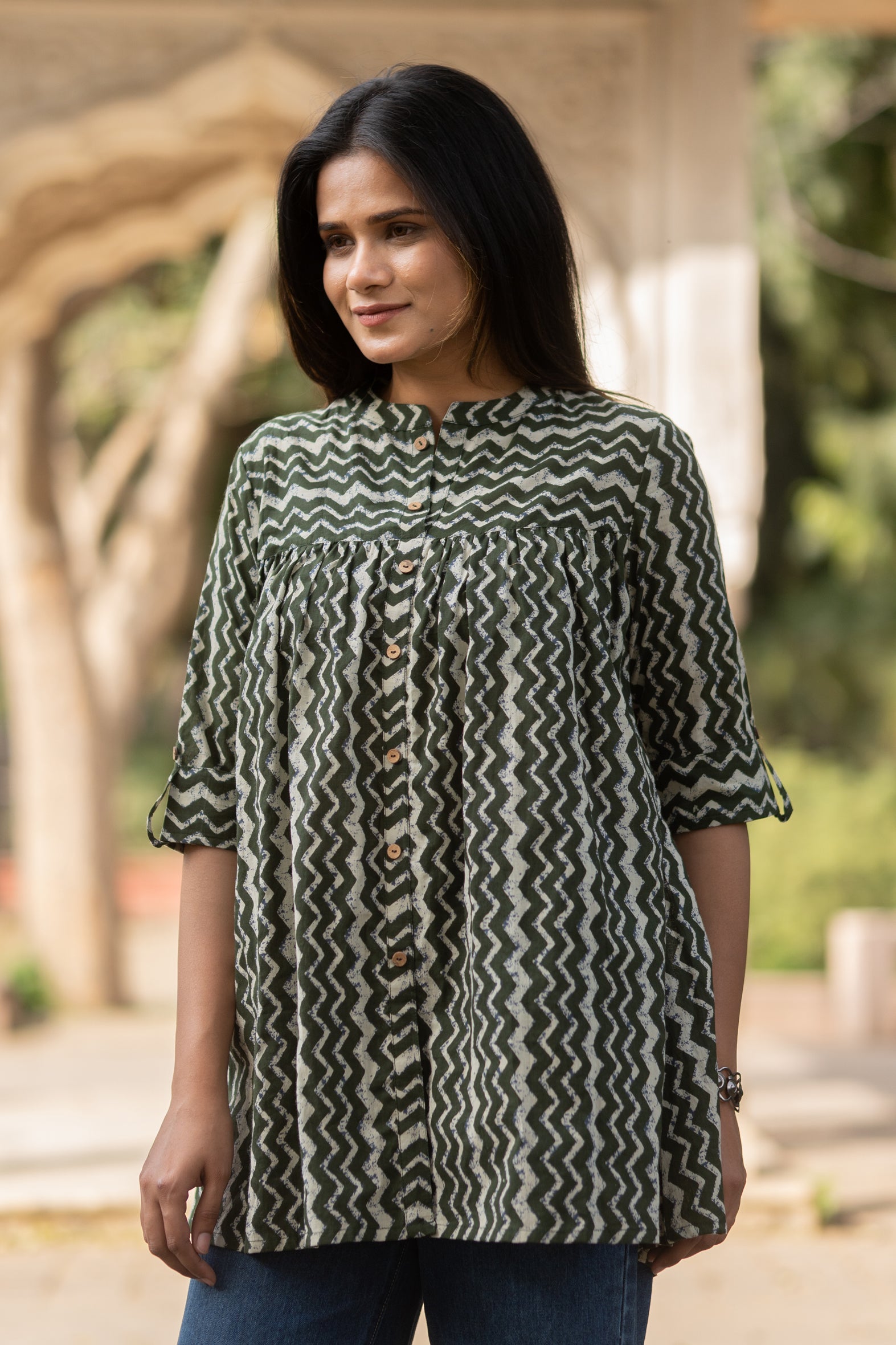 Green Collar Style Cotton Printed Short Top Bada Boota