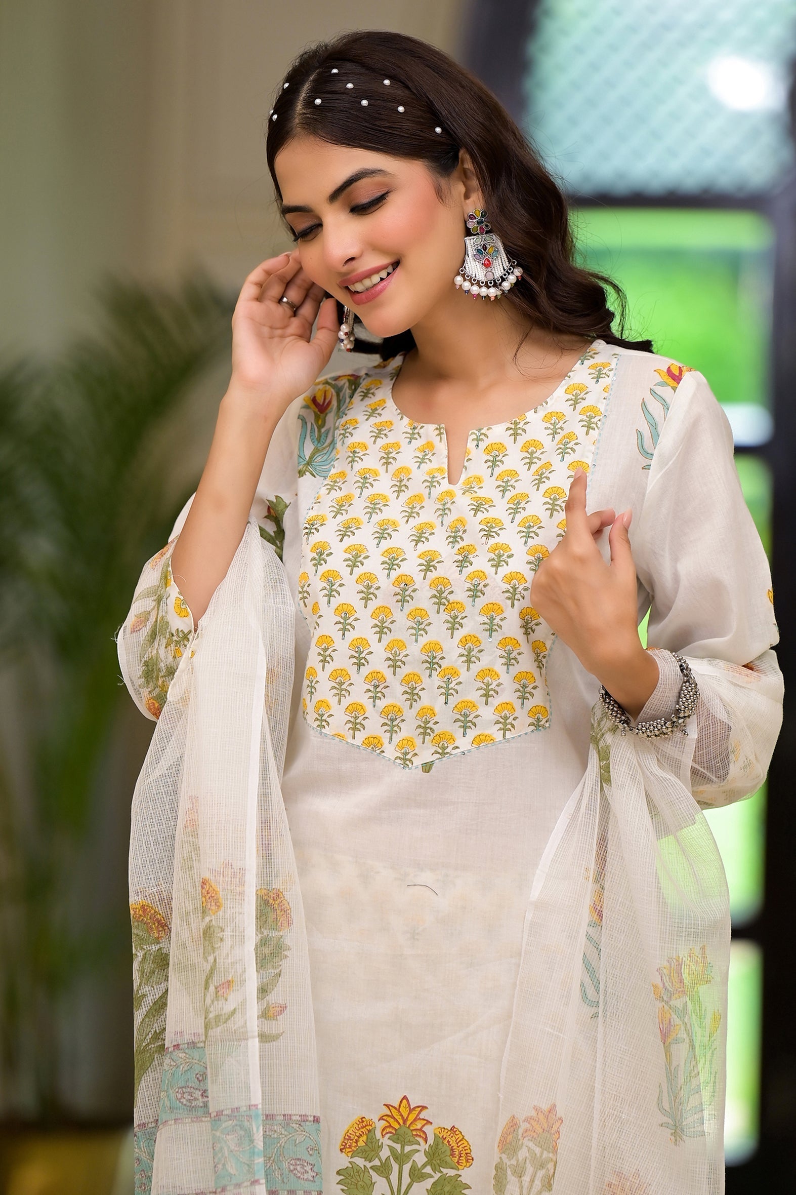 White Cotton Mughal Block Printed Kurta Pant Set With Dupatta Bada Boota