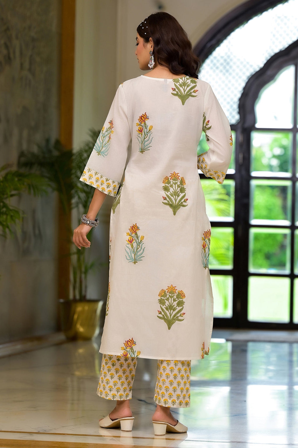 White Cotton Mughal Block Printed Kurta Pant Set With Dupatta Bada Boota