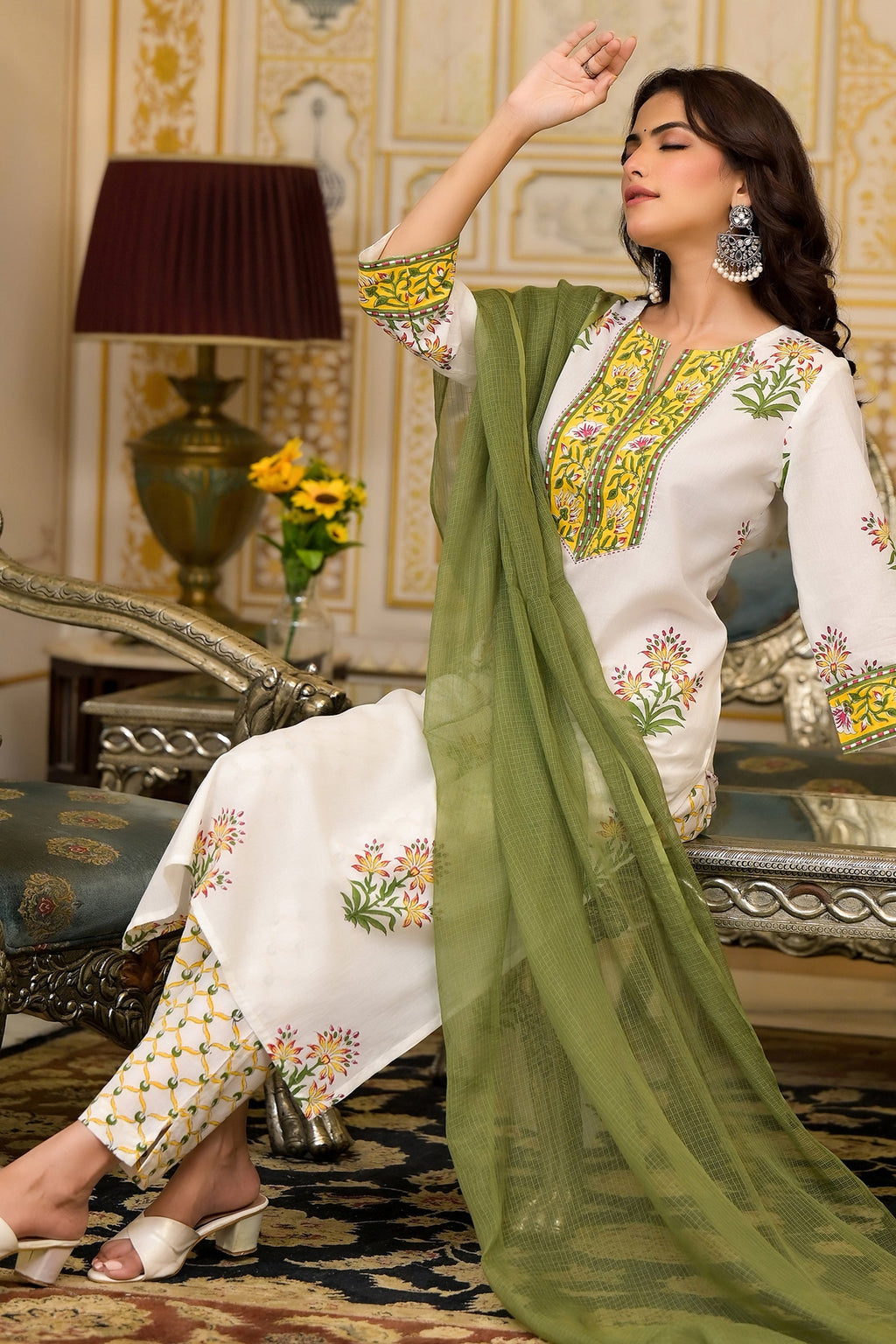 White Cotton Mughal Block Printed Kurta Pant Set With Dupatta Bada Boota