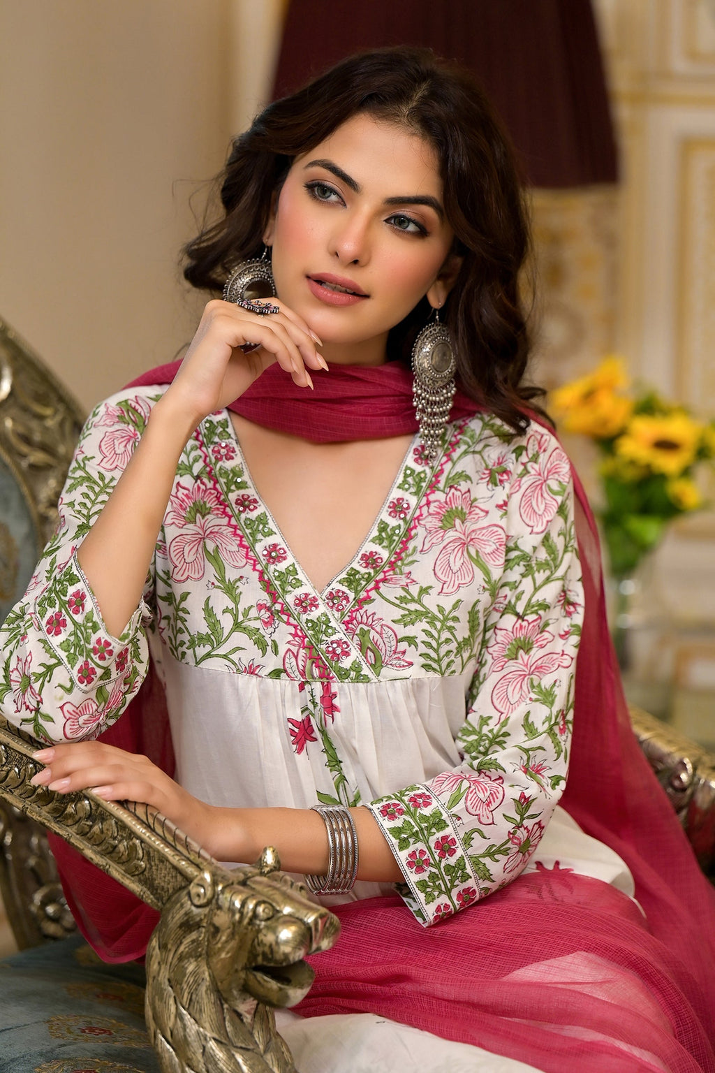 White Cotton Mughal Block Printed Kurta Pant Set With Dupatta Bada Boota