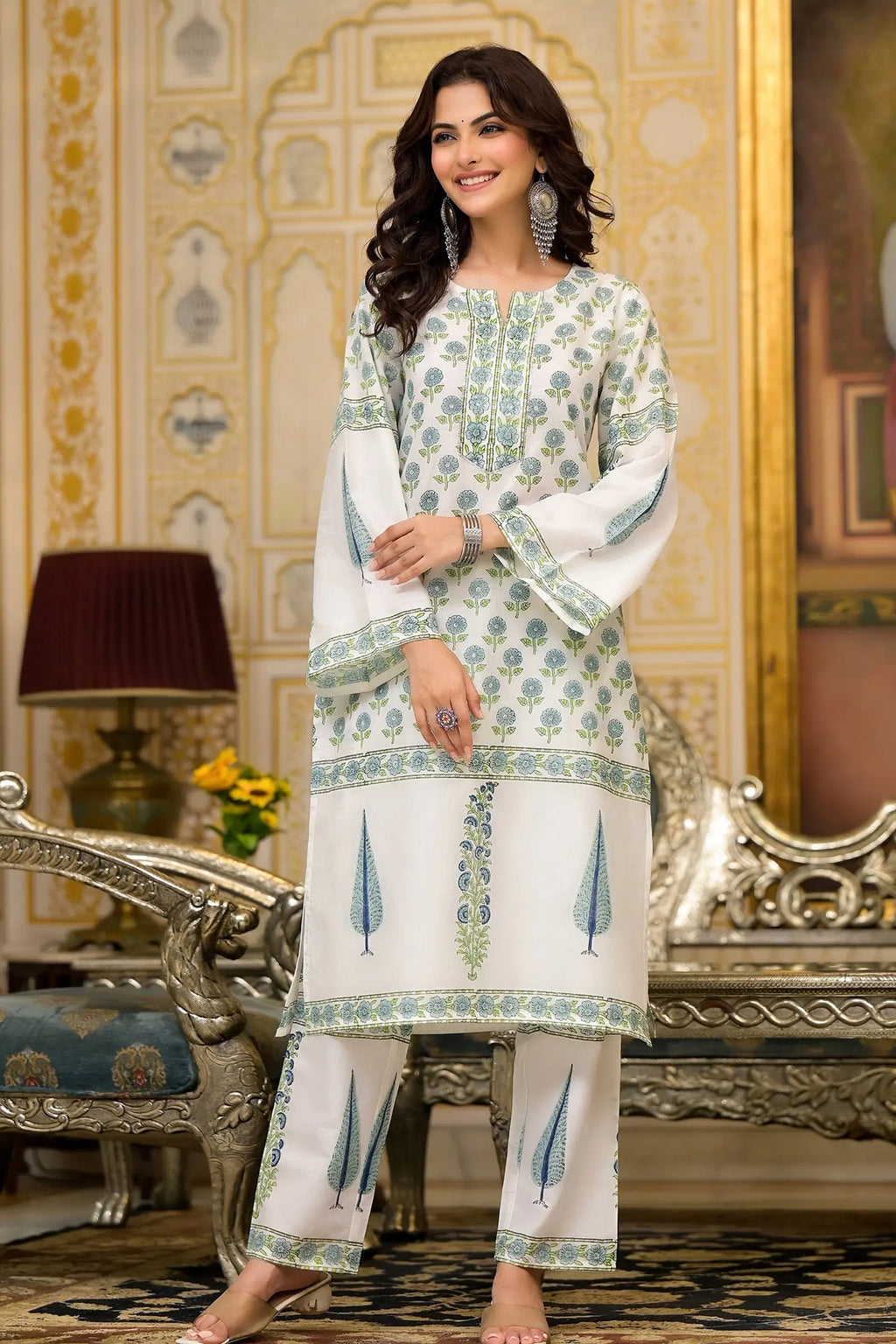 White Cotton Mughal Block Printed Kurta Pant Set With Dupatta Bada Boota