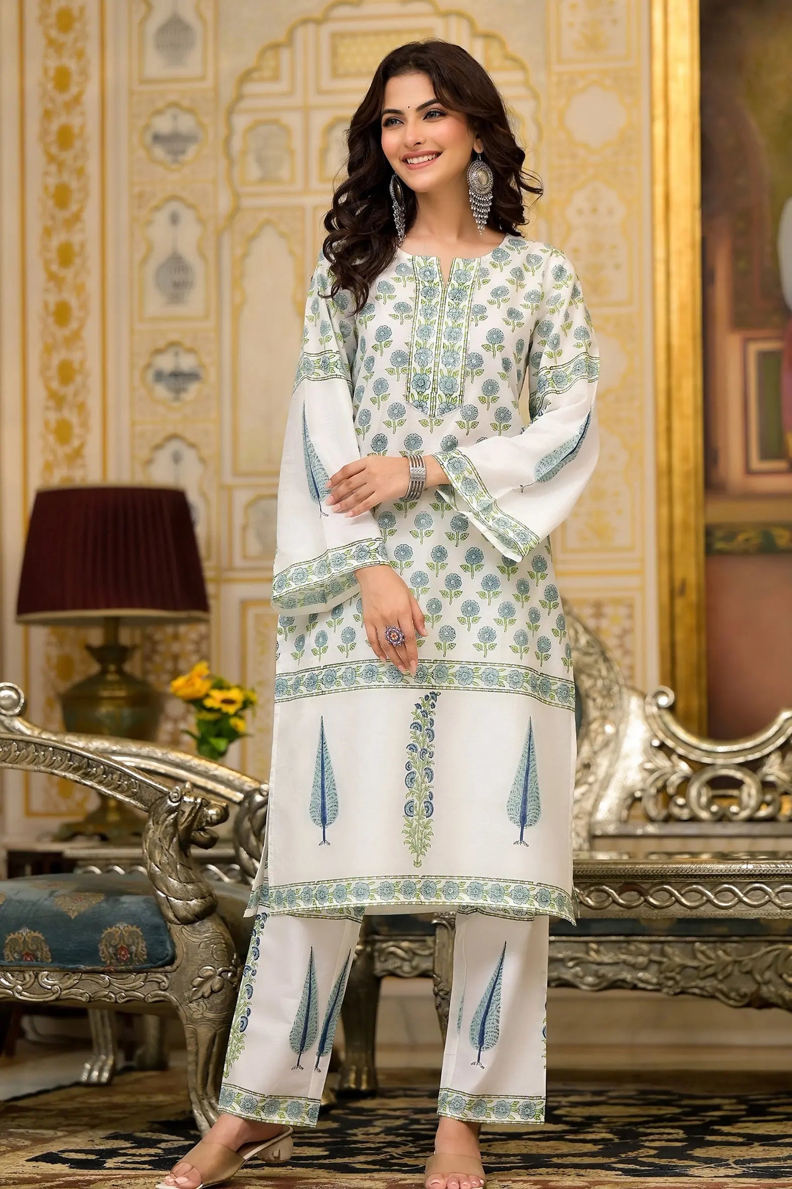 White Cotton Mughal Block Printed Kurta Pant Set With Dupatta Bada Boota