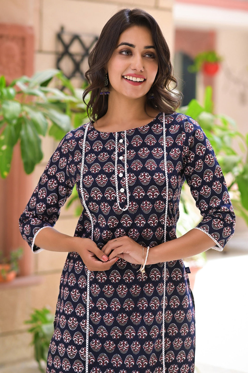 Black Cotton Printed Straight Kurta With Pants- Set of 2 Bada Boota
