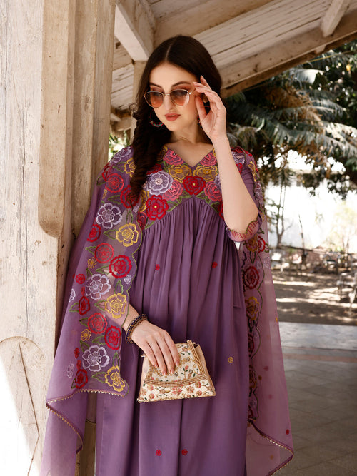 Alia Cut Hand Embroidered & Floral Embroidered Kurta with Pant & Organza Embroidered Dupatta (L:avender) Hiralal Fashion